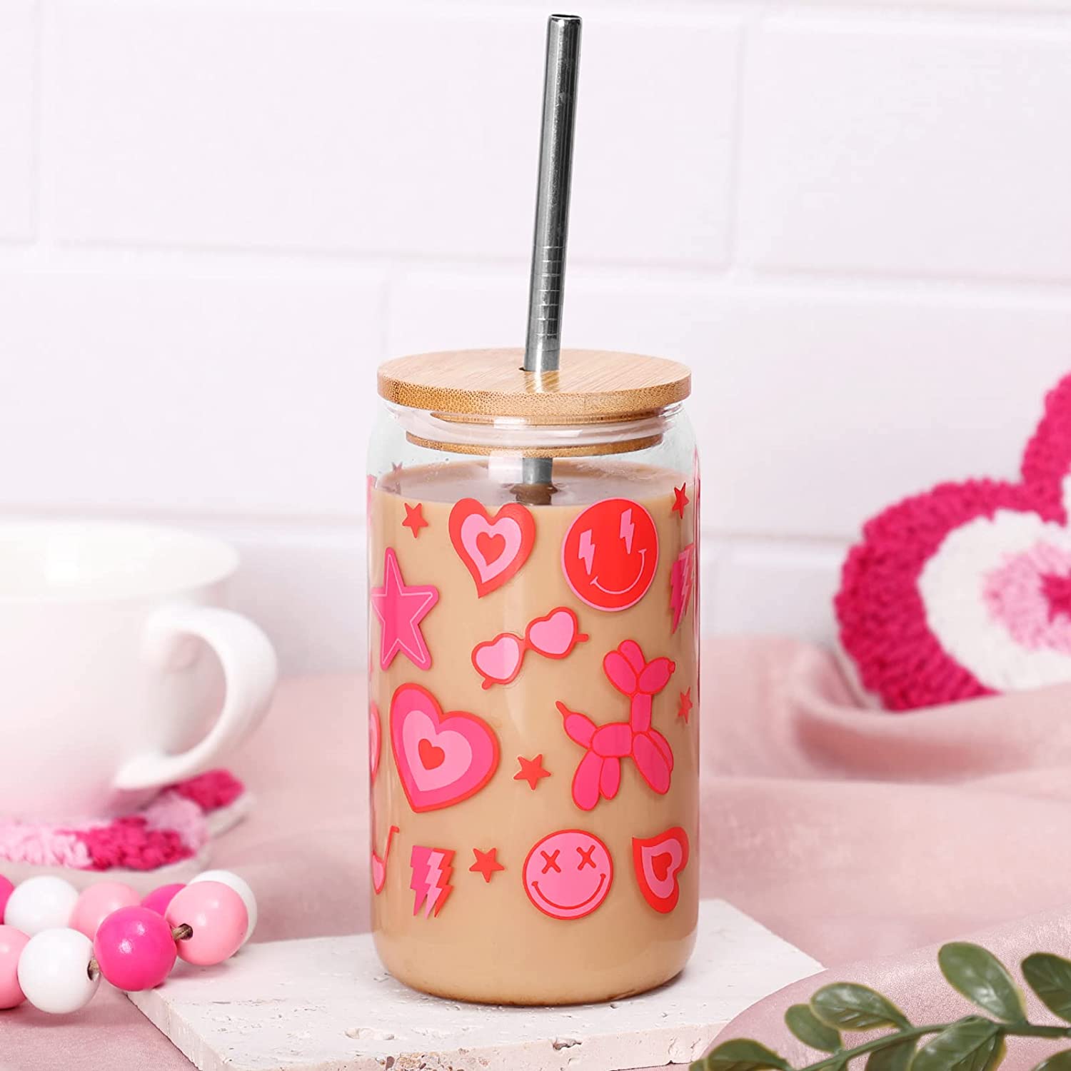 Preppy Beer Can Glasses 16oz Smiling Face Glass Cups with Lids  Straws and Cleaning Brush Pink Preppy Boho Aesthetic Drinking Glass for  Soda Iced Coffee Iced Tea Clear Water Western Cowgirl