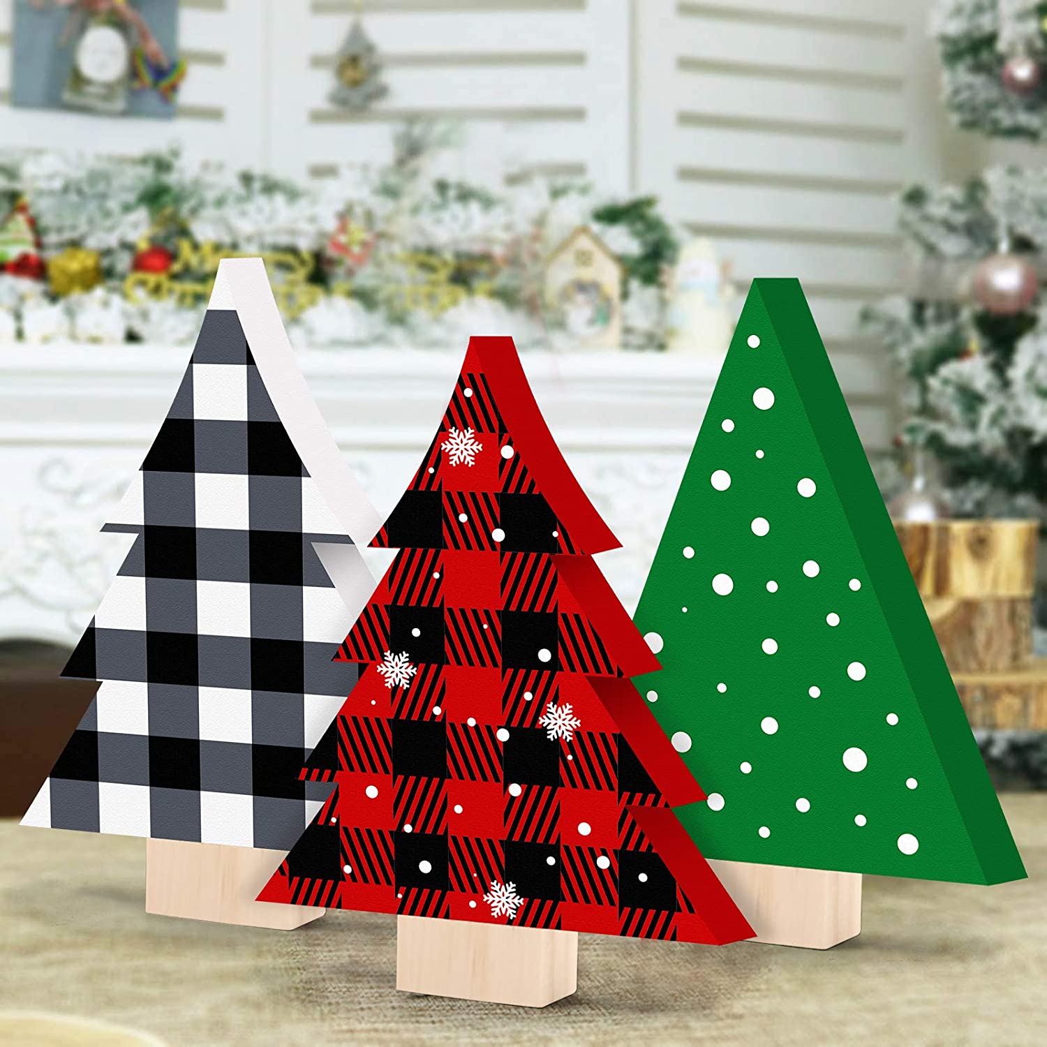 https://momhomedecor.com/cdn/shop/products/Buffalo-Plaid-Christmas-Tree-Decorations-momhomedecor-1345.jpg?v=1694076614&width=1946