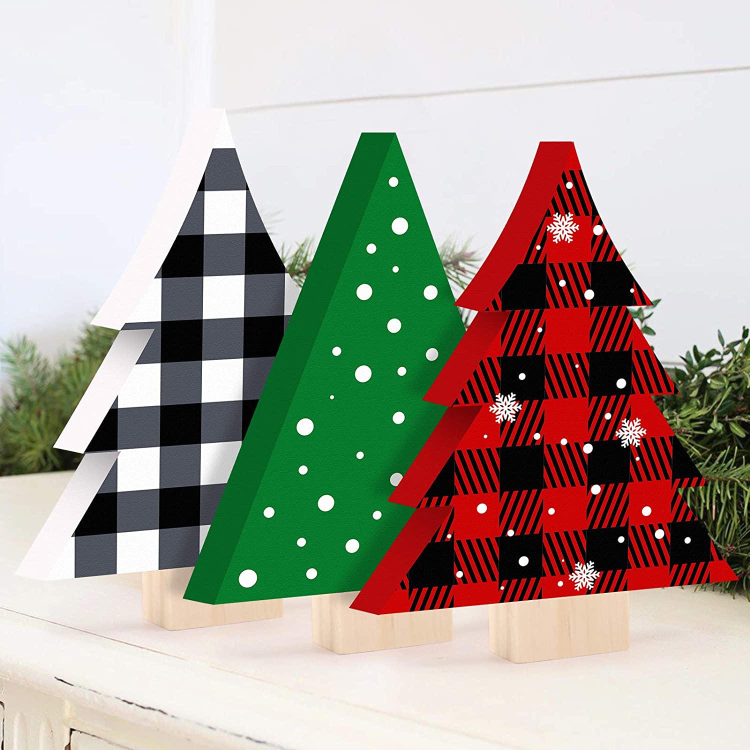 Buffalo Plaid Christmas Tree Decorations | momhomedecor